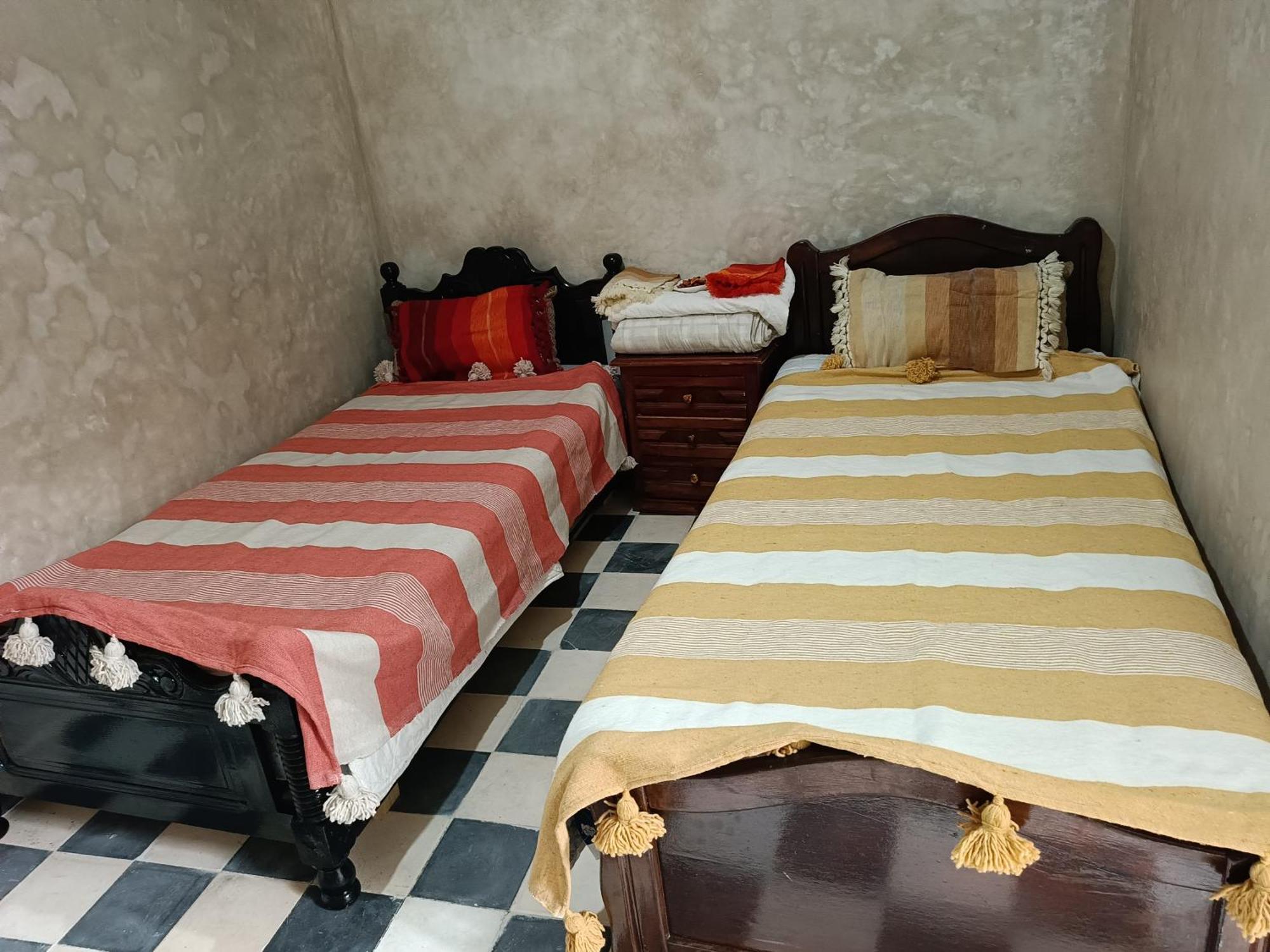 Jolie Appartement Au Coeur D'エッサウィラ エクステリア 写真